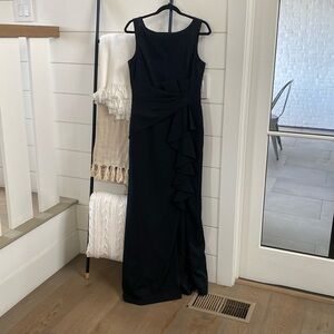Eliza J Ruffle Front Gown - Size 8. Black.